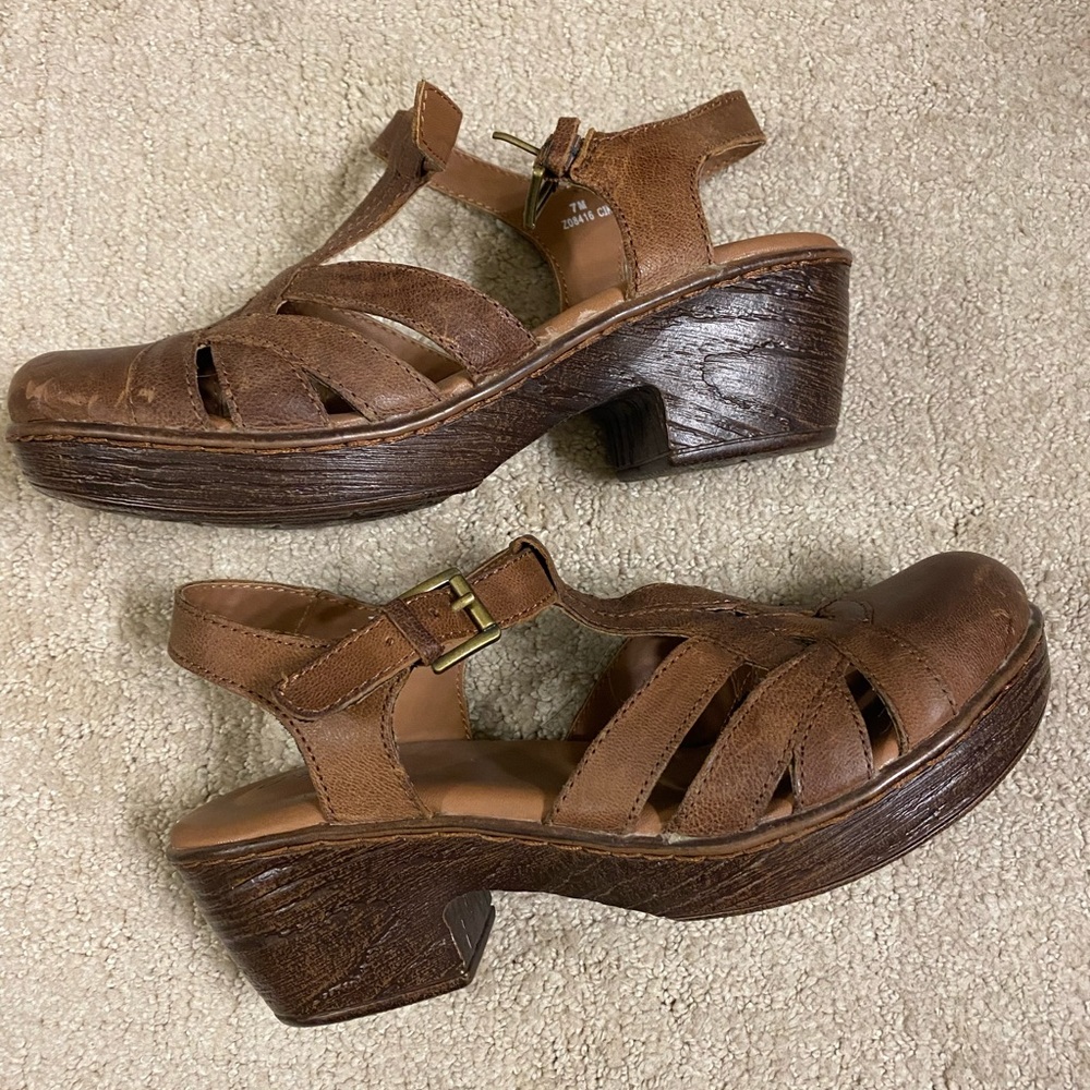 B.O.C. Women’s leather sandals
